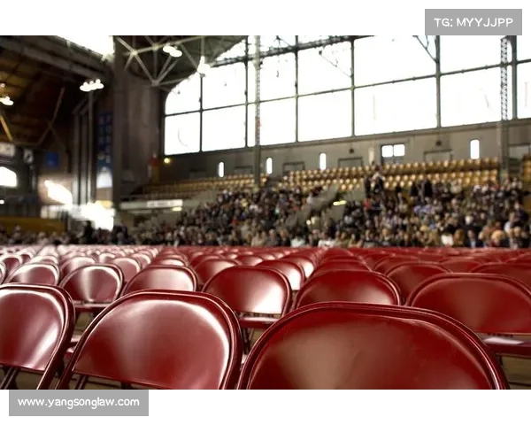 网球比赛观众席位设计与体验优化探讨 影响赛事氛围与观众参与感的关键因素